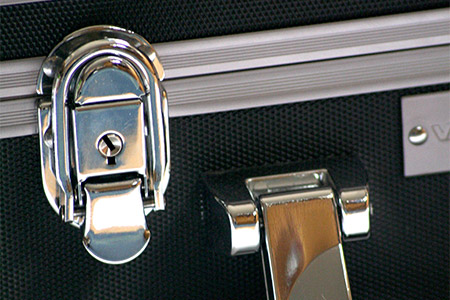安曇野市でスーツケースの開錠